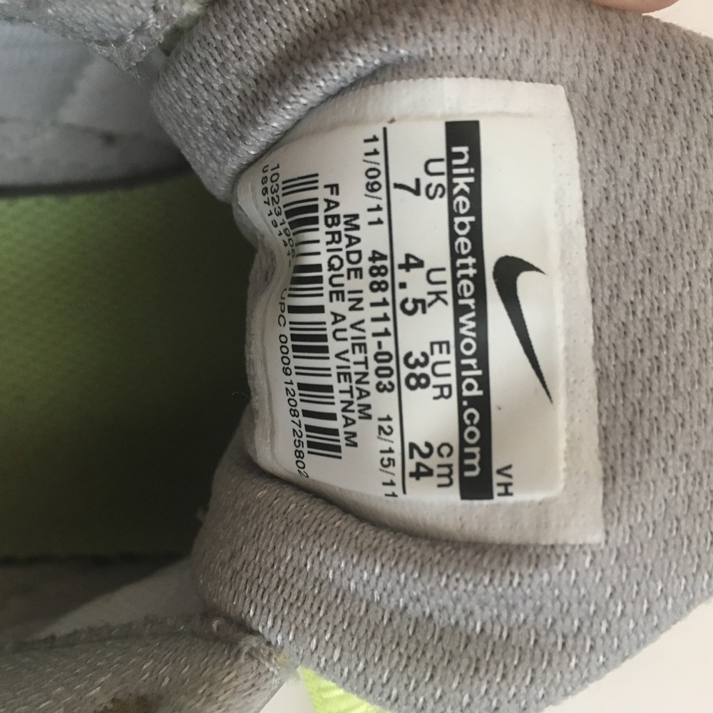 Nike Air shoes - Picture 4 of 4